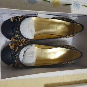 Ivanka Trump leopard print faux cow skin pumps